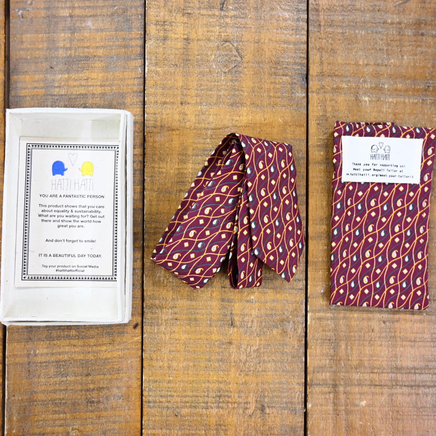 Hatti Hatti Tie & Pocket Square