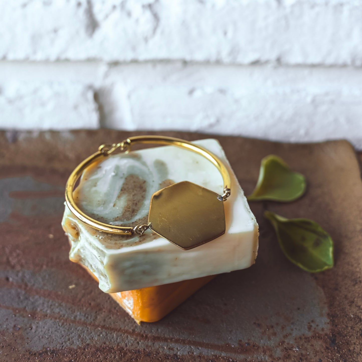 Wanzau Hex Bangle