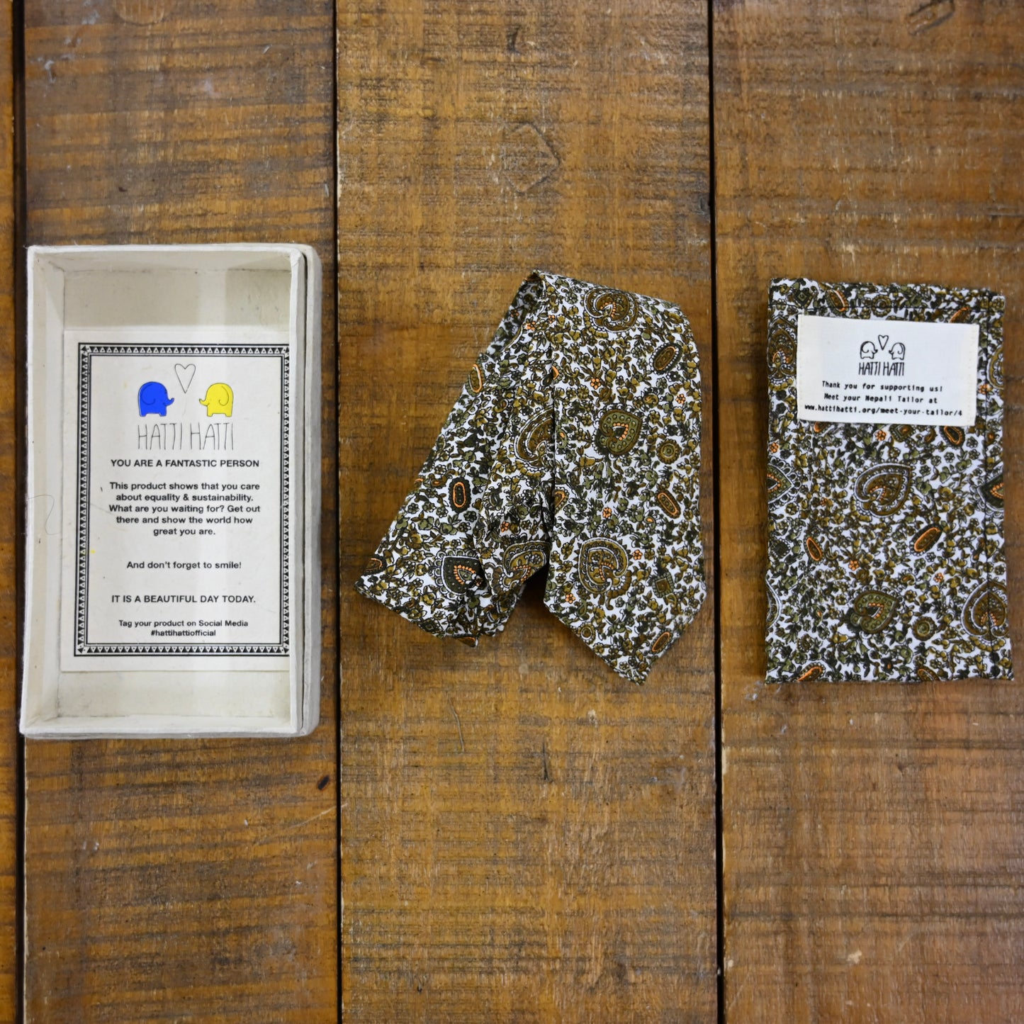 Hatti Hatti Tie & Pocket Square
