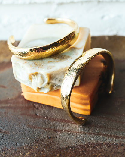 Wanzau Hammered Cuff