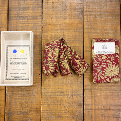 Hatti Hatti Tie & Pocket Square